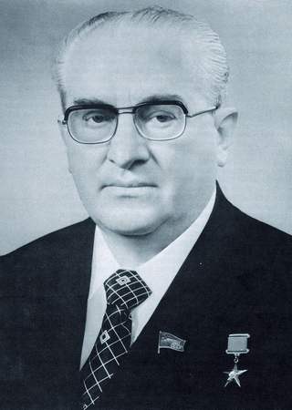 Jurij Andropow. czyli poprzednik Czernienki na stanowisku sekretarza generalnego KC KPZR (źródło: wikimedia commons, domena publiczna).