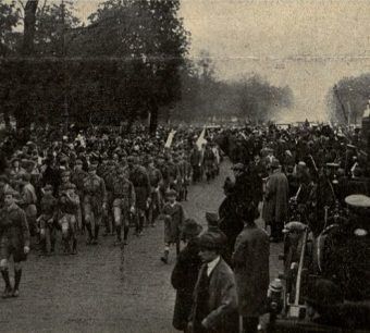 Defilada wojskowa w 1925 roku (fot. "Nowości Ilustrowane").