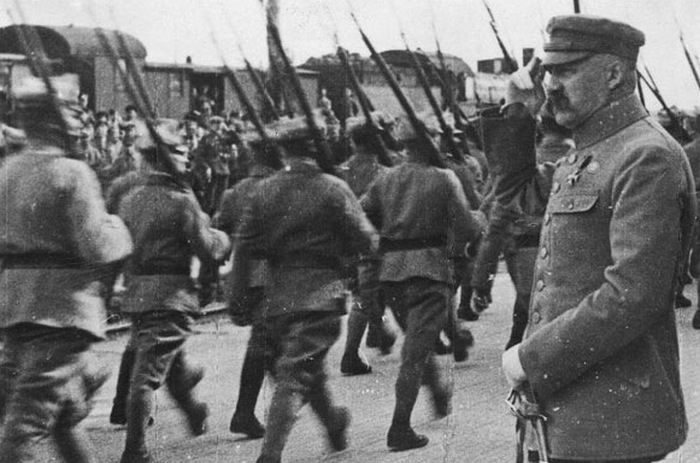 Józef Piłsudski w początkach 1920 roku miał już wyrobione zdanie o potencjale Armii Czerwonej. Czy aby jednak nie zlekceważył przeciwnika? (źródło: domena publiczna).