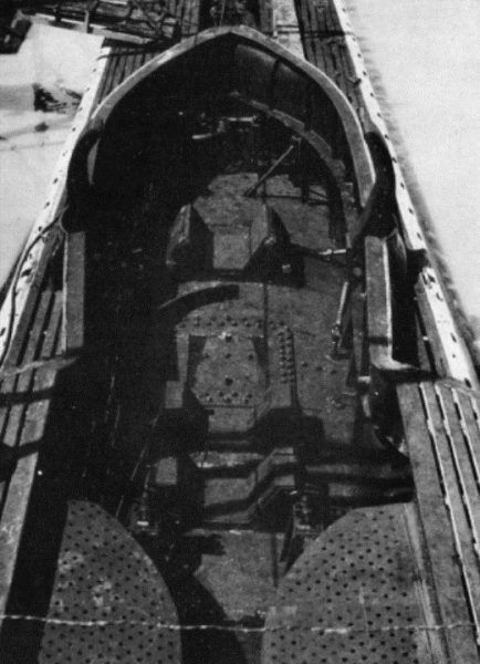 Pokład Leonarda da Vinci przygotowany do transportu liliputa (fot. domena publiczna). Pokład Leonarda da Vinci przygotowany do transportu liliputa (fot. domena publiczna).