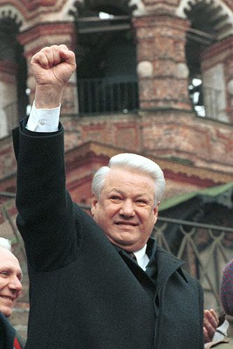 Upadek puczu był wielkim zwycięstwem Borysa Jelcyna, dzięki któremu nie tylko utrzymał stanowisko prezydenta Rosji, ale też zmarginalizował Michaiła Gorbaczowa (fot. Kemlin.ru, CC BY 3.0).