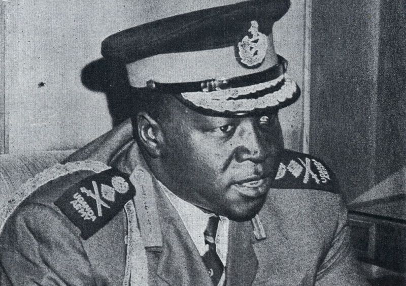 Ugandyjski dyktator Idi Amin uważał się za ostatniego króla Szkocji i twierdził, że chce obalić angielską królową. Jego syn po latach właśnie w Anglii postanowił zrobić karierę przestępczą (źródło: Archives New Zealand; lic. CC ASA 2.0).