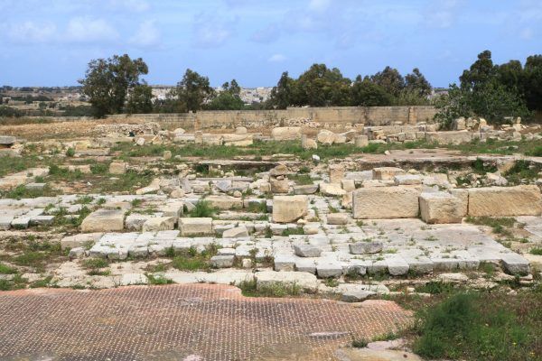 Gajusz Werres był tak zuchwały, że złupił nawet świątynię Junony na Malcie. Dziś zostały po niej jedynie niepozorne ruiny (fot. Frank Vincentz, CC BY-SA 3.0).