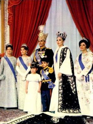 Perska rodzina panująca w 1967 roku.