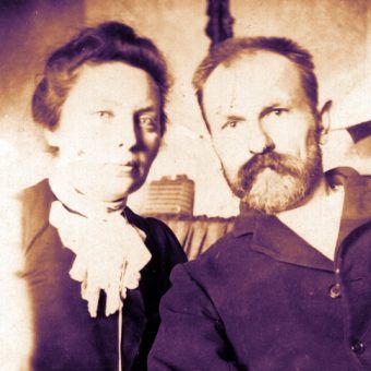 Nie zachowała się żadna fotografi a z dzieciństwa Marii. Ta jest jedną z najwcześniejszych: Marysia razem z mężem podczas pobytu w Anglii.