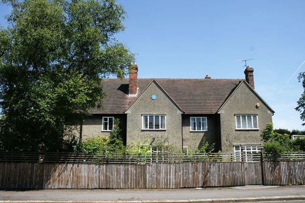 Dom Tolkienów przy Northmoor Road 20 w Oksfordzie. Być może podobny powinien stanąć u nas na Mazurach? (zdjęcie opublikowane na licencji CCA by SA 3.0, autor Michael Paetzold)