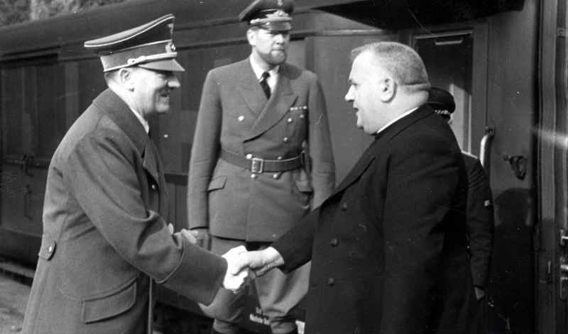 Spotkanie Jozefa Tisy i Adolfa Hitlera. Październik 1941 roku (źródło: domena publiczna).