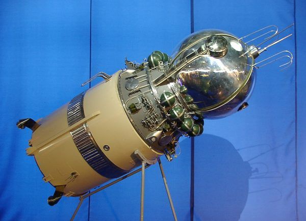 Makieta statku Wostok 1, w którym odbył swój pionierski lot Jurij Gagarin (fot. Benutzer:HPH, CC BY-SA 3.0).