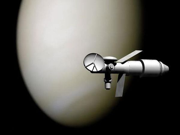 Tak mógł wyglądać statek TMK-MaVr w czasie przelotu w pobliżu Wenus (artystyczna wizja z 2005 roku) (rys. KillOrDie, domena publiczna).
