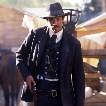 Kadr z serialu "Deadwood". Źródło: materiały promocyjne filmu. Kadr z serialu "Deadwood". Źródło: materiały promocyjne filmu.