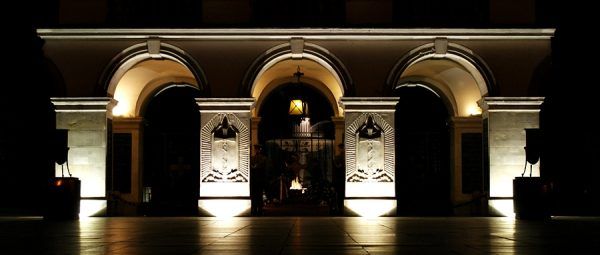 Bitwa w Lesie Stockim została upamiętniona na Grobie Nieznanego Żołnierza (fot. Bryniakw, CC BY-SA 3.0 PL). Bitwa w Lesie Stockim została upamiętniona na Grobie Nieznanego Żołnierza (fot. Bryniakw, CC BY-SA 3.0 PL).