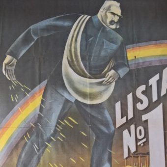 Fragment plakatu zamieszczonego w książce "Plakat Wojskowy w Zbiorach Specjalnych Centralnej Biblioteki Wojskowej".