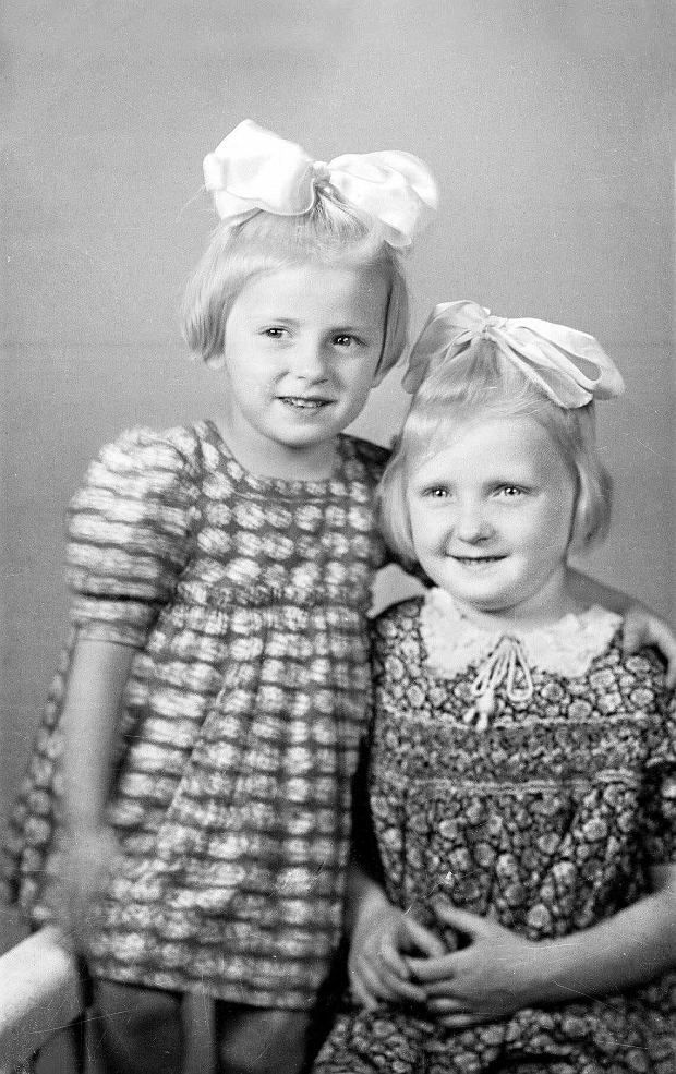Daria i Alodia Witaszek na zdjęciu z 1943 roku (źródło: archiwum prywatne Alodii Witaszek).