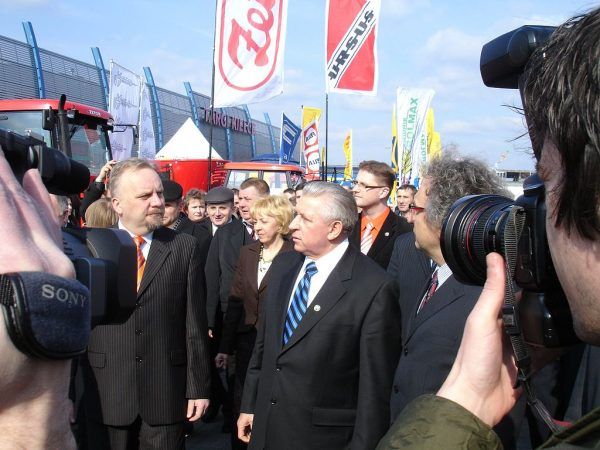 Andrzej Lepper już jako wicepremier, na zdjęciu z marca 2007 roku (fot. Marek Silarski; lic. CC BY-SA 2.5).
