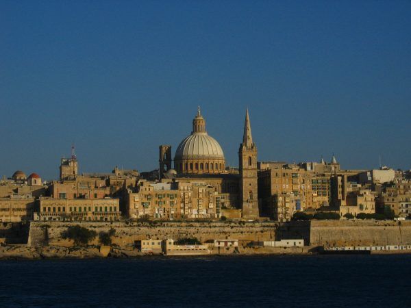 Surowe przepisy antyaborcyjne utrzymują się też w niektórych krajach europejskich. Na Malcie i kobiecie, która poddała się zabiegowi, i lekarzowi, który go wykonał, grozi kara do trzech lat więzienia (zdj. Briangotts, źródło: domena publiczna).