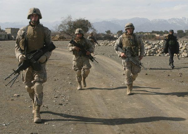 Amerykańska interwencja w Afganistanie częściowo zatrzymała radykalne reformy Talibów.