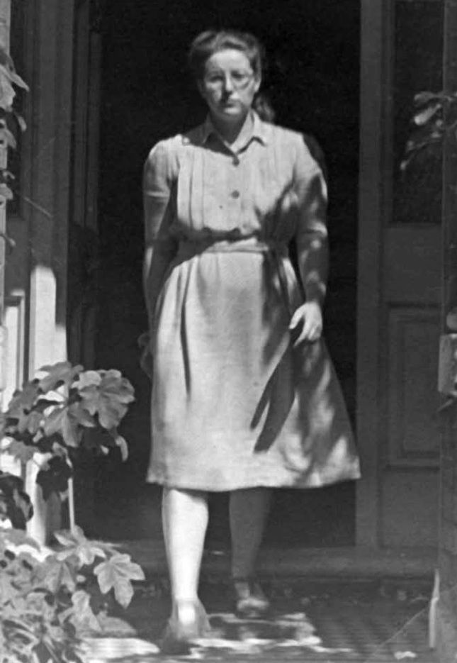 Magda Rusinek na zdjęciu z 1948 roku. Fotografia z książki "Wojenne dziewczyny" (Znak Horyzont 2017).