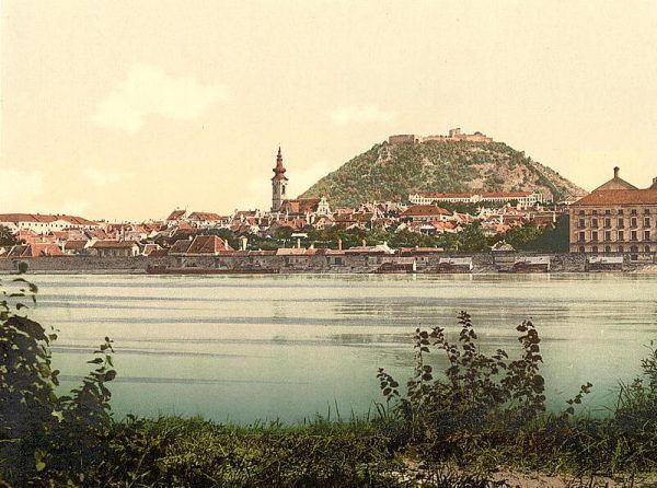 Hainburg na pocztówce z końca XIX wieku.