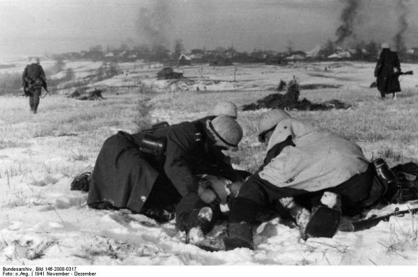 Niemieckie wojska nie były przygotowane na atak zimy i ugrzęzły pod Moskwą.