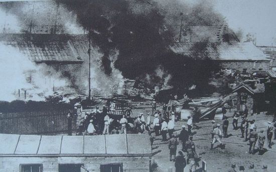 Po przejęcie przez buntowników kontroli nad okrętem, "Potiomkin" popłynął do powstańczej Odessy. Po przejęcie przez buntowników kontroli nad okrętem, "Potiomkin" popłynął do powstańczej Odessy.