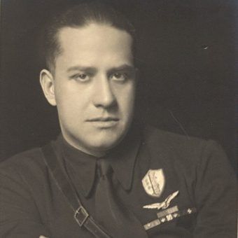 Galeazzo Ciano. Zawdzięczał wszystko Mussoliniemu jednak zdecydował się go zdradzić, za co zapłacił głową.