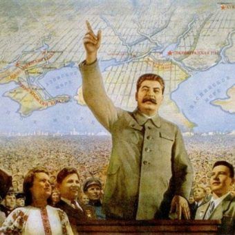 Dając Polakom szeroką autonomię Stalin nie robił tego z dobroci serca. Było to zagranie czysto propagandowe.