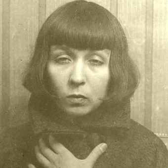Stanisława Umińska, na zdjęciu wykonanym ledwie kilka dni przed zabójstwem Jana Żyznowskiego. Stanisława Umińska, na zdjęciu wykonanym ledwie kilka dni przed zabójstwem Jana Żyznowskiego.