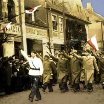 Trzeciomajowy pochód patriotyczny (fot. domena publiczna).