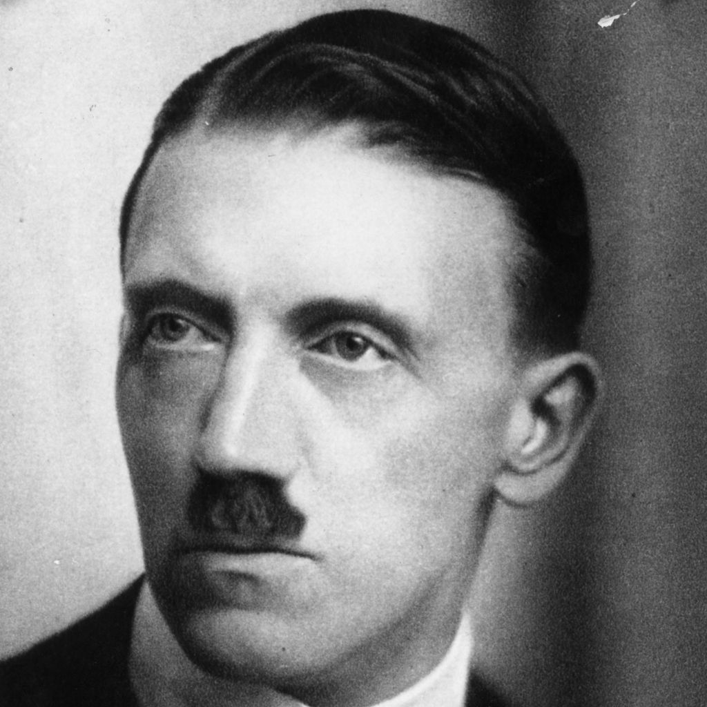 Młody Hitler - komunista? Zdjęcie wykonane między 1920 a 1924 rokiem.