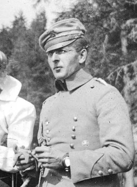 Bolesław Wieniawa-Długoszowski jako przystojny 35-latek w 1916 roku (fot. domena publiczna)