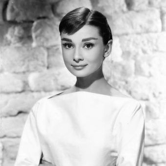 Jedną z ikon piękna i makijażu, o której opowiada Lisa Eldridge jestAudrey Hepburn (fot. domena publiczna).