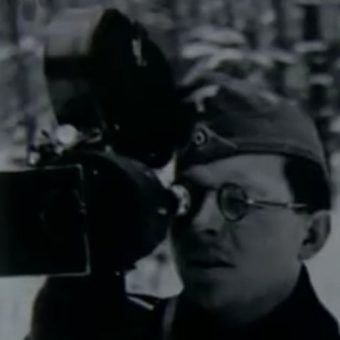 Willy Wist, szef ekipy filmowej, która w maju 1942 roku przyjechała do okupowanej Warszawy, by nakręcić w getcie film. Szczyt niemieckiej obłudy. Willy Wist, szef ekipy filmowej, która w maju 1942 roku przyjechała do okupowanej Warszawy, by nakręcić w getcie film. Szczyt niemieckiej obłudy.