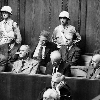 W trakcie powojennych procesów przywódców III Rzeszy konfrontowano z popełnionymi przez nich zbrodniami. Czy któryś odczuwał wyrzuty sumienia? W trakcie powojennych procesów przywódców III Rzeszy konfrontowano z popełnionymi przez nich zbrodniami. Czy któryś odczuwał wyrzuty sumienia?