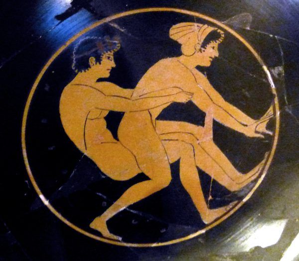 Starożytni Grecy mieli swoje seksualne preferencje. Upodobali sobie przede wszystkim tylną część kobiecego ciała - pośladki. Na ilustracji fragment antycznej greckiej wazy.