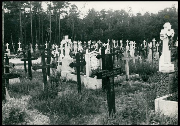 Cmentarz w Jastarni. Fotografia z 1935 roku