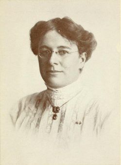 Edith Claypole stworzyła szczepionki dla żołnierzy idących na front I wojny światowej. Swoją prace przypłaciła życiem. Edith Claypole stworzyła szczepionki dla żołnierzy idących na front I wojny światowej. Swoją prace przypłaciła życiem.