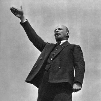 Lenin znany był z wyjątkowo napastliwego, często wręcz wulgarnego języka. Lenin znany był z wyjątkowo napastliwego, często wręcz wulgarnego języka.