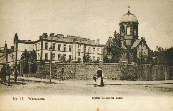 Na początku września 1939 roku ks. Antoni Czajkowski zgłosił się na ochotnika, zostając kapelanem w warszawskim Szpitalu Dzieciątka Jezus (na zdjęciu kompleks szpitala ok. 1908 roku).