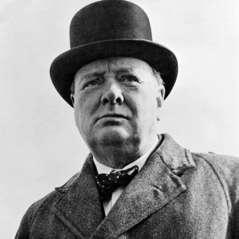 Choć pamiętamy go raczej jako nudnego, starszego pana, w młodości Winston Churchill był prawdziwym awanturnikiem. Choć pamiętamy go raczej jako nudnego, starszego pana, w młodości Winston Churchill był prawdziwym awanturnikiem.