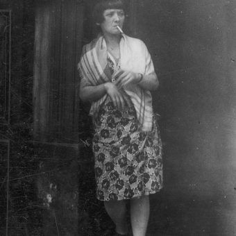 W oblężonym Leningradzie dobrze odżywione kobiety od razu były posądzane o prostytucję. Zdjęcie poglądowe. W oblężonym Leningradzie dobrze odżywione kobiety od razu były posądzane o prostytucję. Zdjęcie poglądowe.