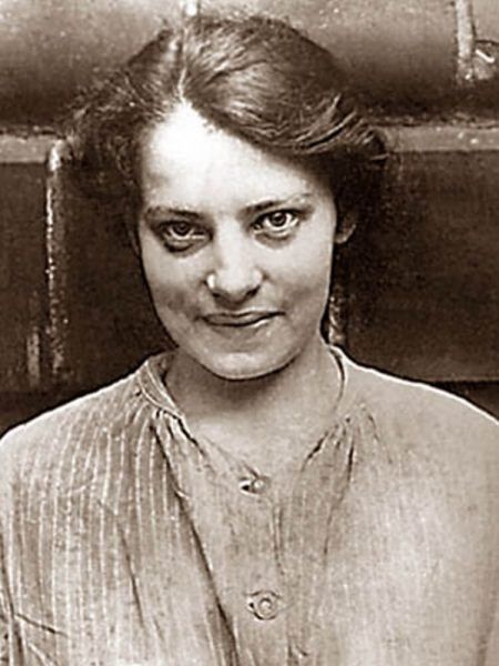 Anna Anderson na zdjęciu z 1920 roku. Anna Anderson na zdjęciu z 1920 roku.