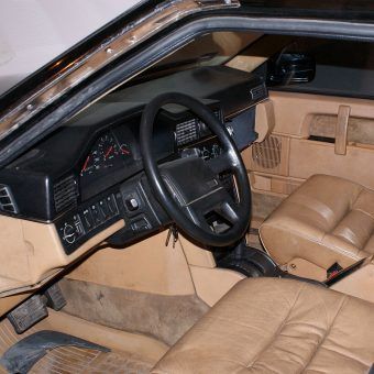 Volvo 760 GLE kupiono dla Wojciecha Jaruzelskiego, ale używał go także Lech Wałęsa, a przez jakiś czas - jeszcze Aleksander Kwaśniewski. Volvo 760 GLE kupiono dla Wojciecha Jaruzelskiego, ale używał go także Lech Wałęsa, a przez jakiś czas - jeszcze Aleksander Kwaśniewski.