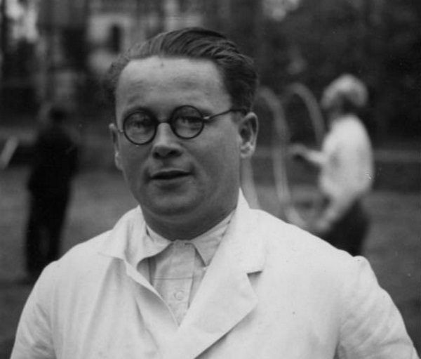 Eksperymentom przewodził doktor Karl Gebhardt. Eksperymentom przewodził doktor Karl Gebhardt.