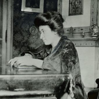 Róża Luksemburg była pierwszą Polką, która zdobyła doktorat z ekonomii. Róża Luksemburg była pierwszą Polką, która zdobyła doktorat z ekonomii.