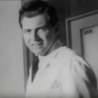 Czym zajmował się Josef Mengele zanim wybuchła wojna? Na ilustracji kadr z filmu dokumentalnego "Polowania na nazistów: Joseph Mengele". Czym zajmował się Josef Mengele zanim wybuchła wojna? Na ilustracji kadr z filmu dokumentalnego