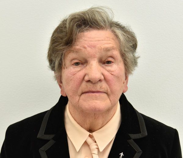 Gdy wybuchło powstanie warszawskie, Wanda Traczyk miała 17 lat. Gdy wybuchło powstanie warszawskie, Wanda Traczyk miała 17 lat.