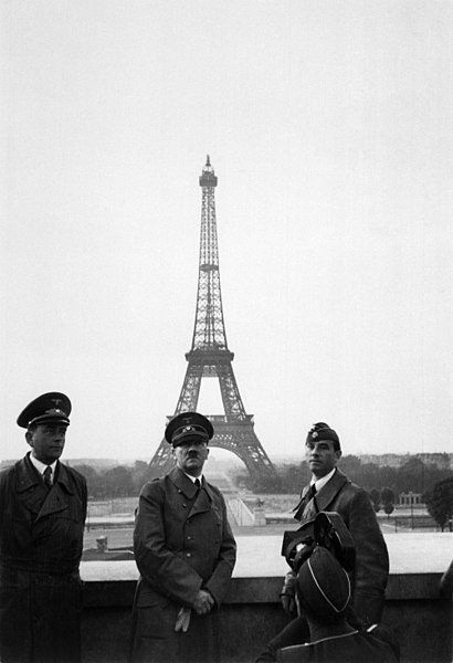 Hitler w Paryżu
