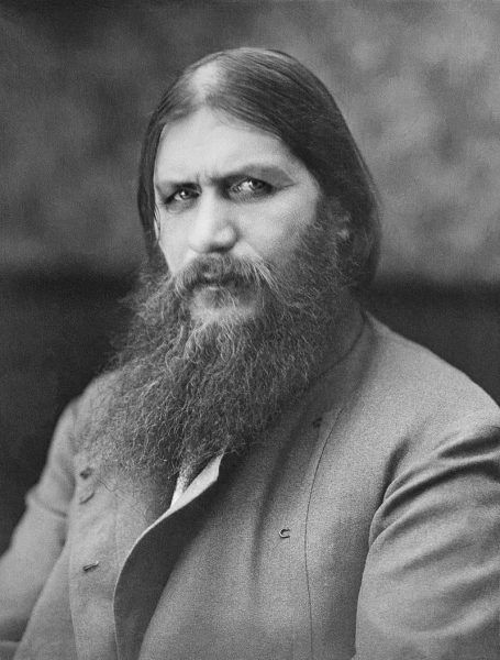 Grigori Rasputin zrobił niezwykłą karierę na carskim dworze