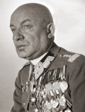 gen. broni Karol Świerczewski (1946)