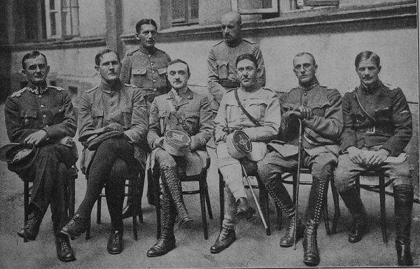 Zjazd dowódców grup lotniczych w 1919 roku. 
